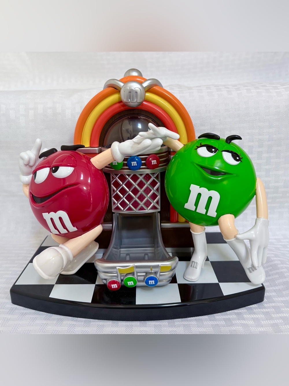 M&M'S Red & Green Jukebox Dance Playset